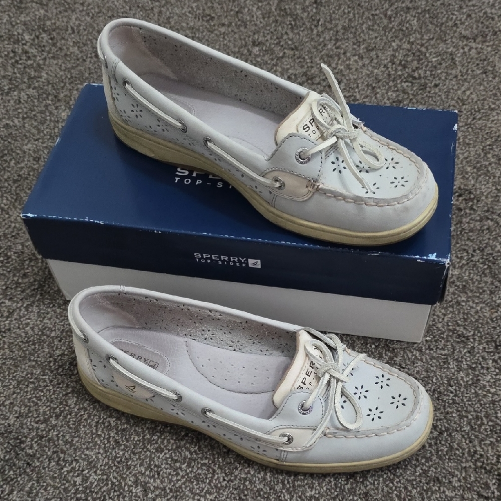 Sperry Pale Blue Grey Perforated Angelfish Boat Shoes Sz 9.5